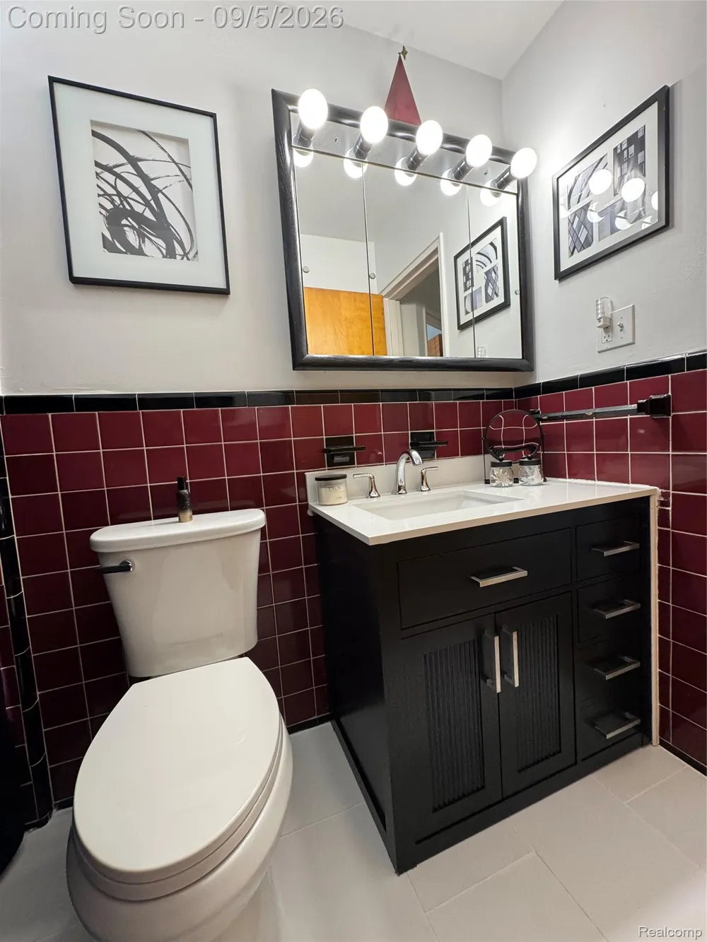 322 Jeffrey Avenue Royal Oak City, MI 48073