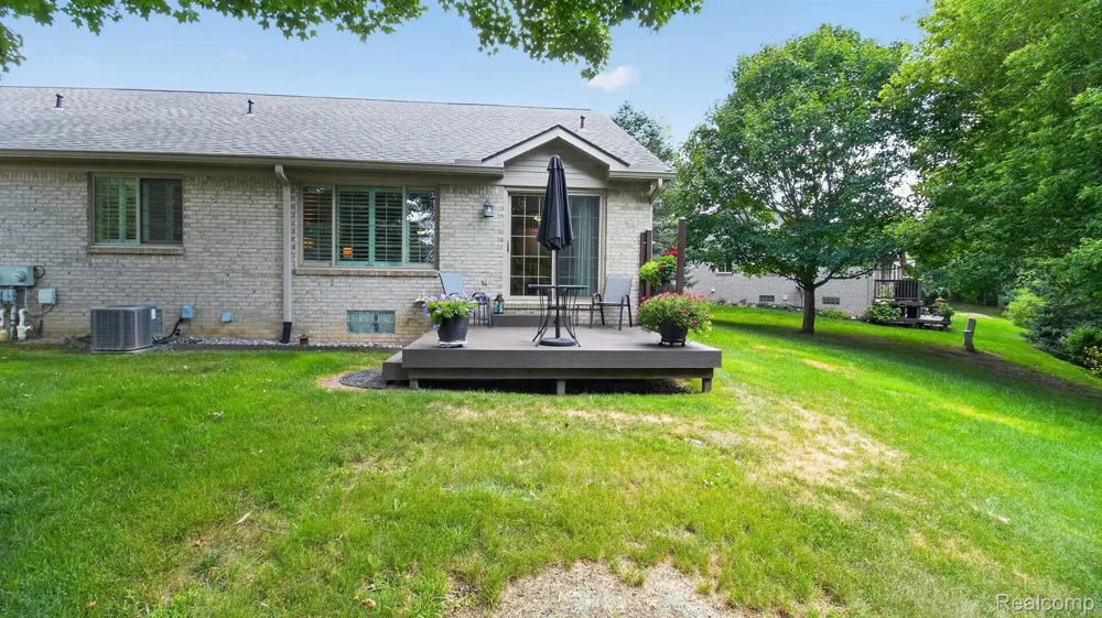 22240 Quail Run Circle #1 South Lyon City, MI 48178