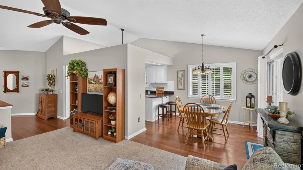 22240 Quail Run Circle #1 South Lyon City, MI 48178