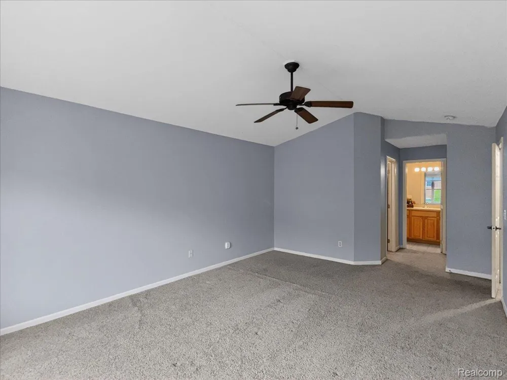 731 Amberly Drive #C Waterford Charter Township, MI 48328