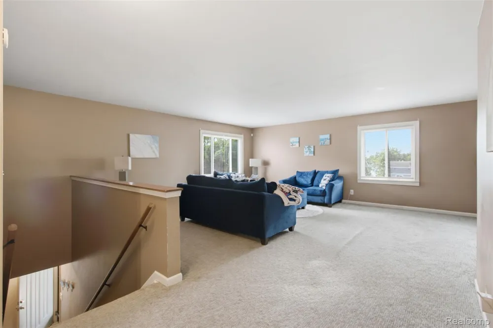 735 Claire Pointe Circle St Clair Shores City, MI 48081