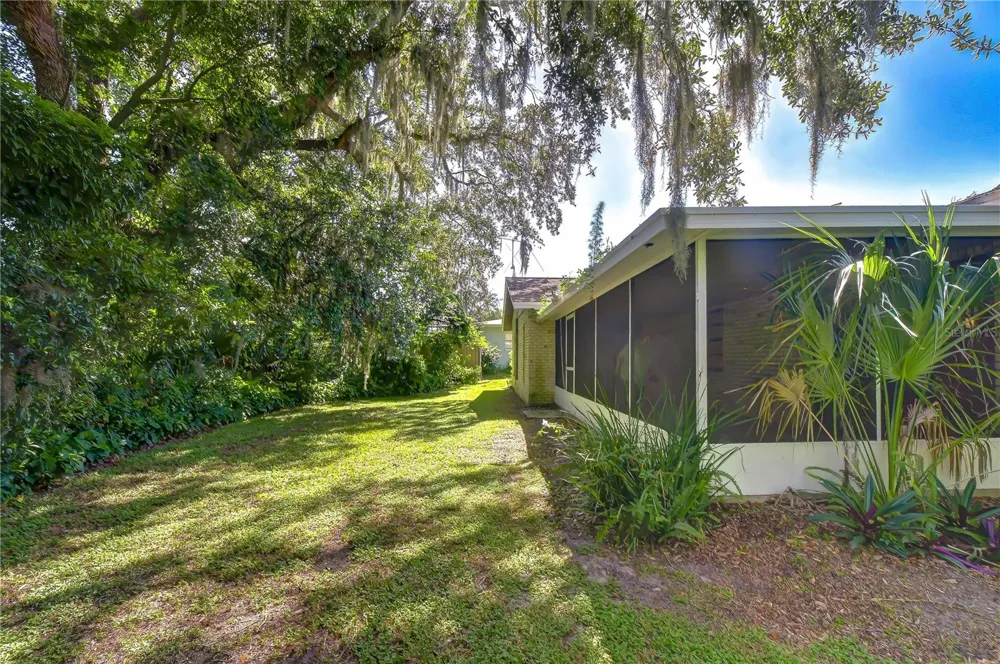 716 WESTWOOD DRIVE Brandon, FL 33511