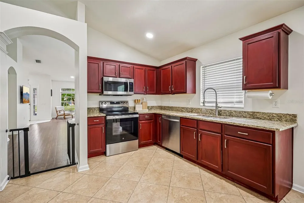 5854 COUNT TURF LANE Wesley Chapel, FL 33544