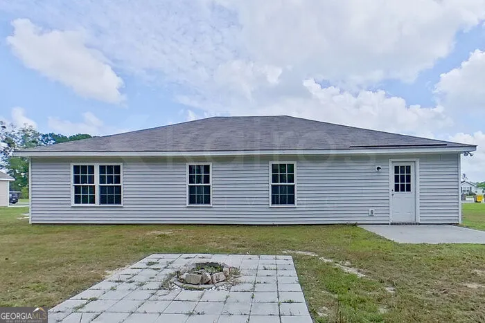 223 Western Red Cedar DR Springfield, GA 31329