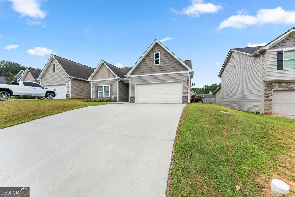 177 Highland Pointe DR Alto, GA 30510