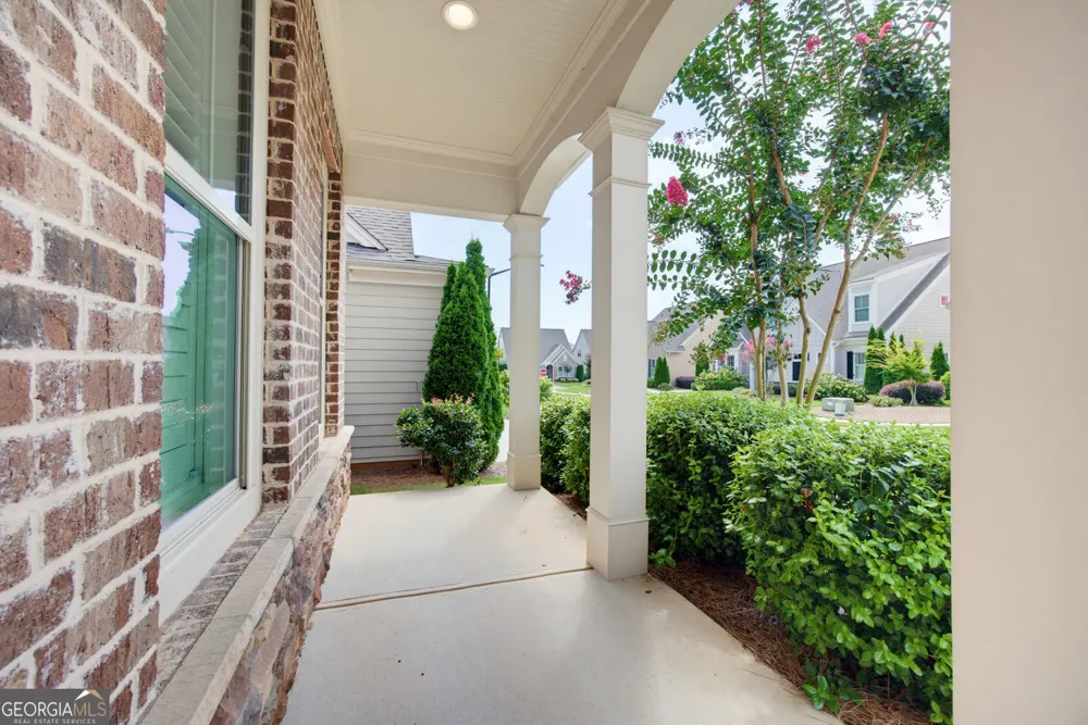 333 Little Pine LN Woodstock, GA 30188