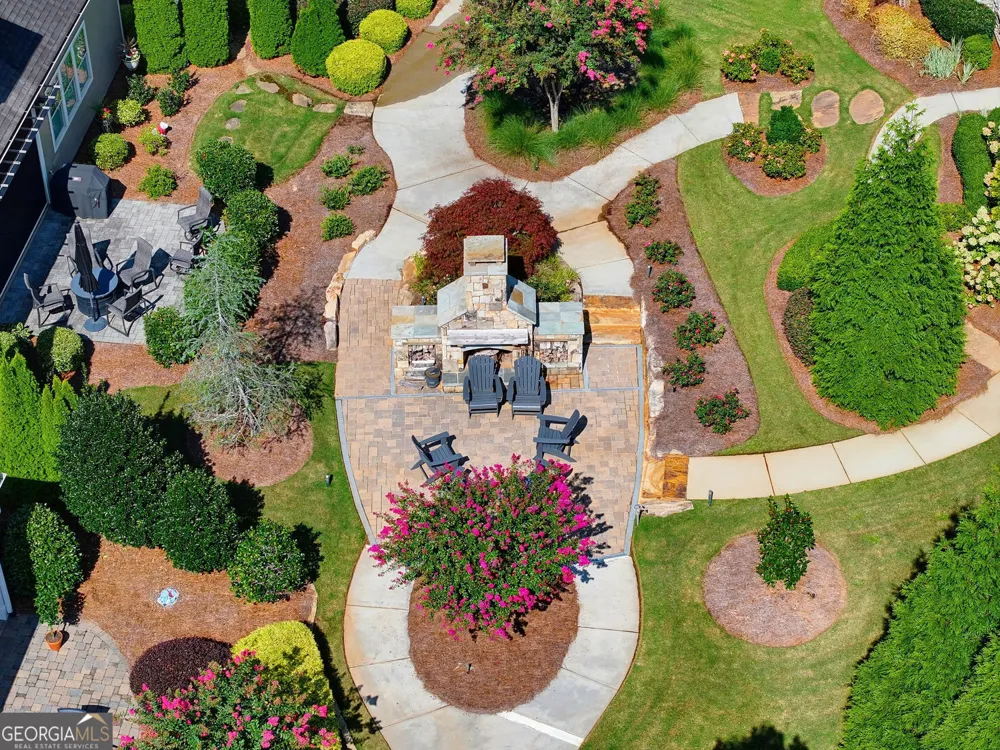 333 Little Pine LN Woodstock, GA 30188