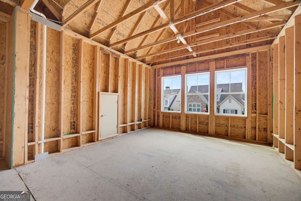 333 Little Pine LN Woodstock, GA 30188