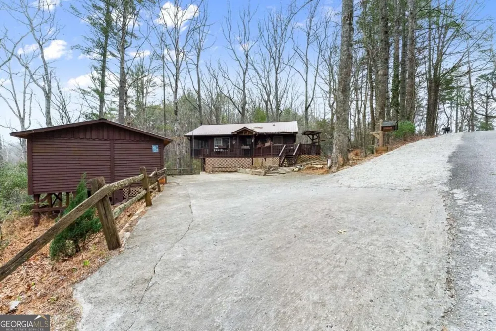 279 Cindy Cove RD Blairsville, GA 30512