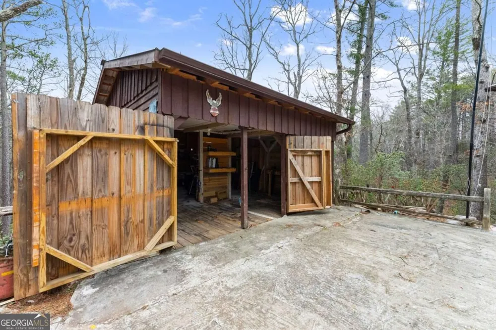 279 Cindy Cove RD Blairsville, GA 30512