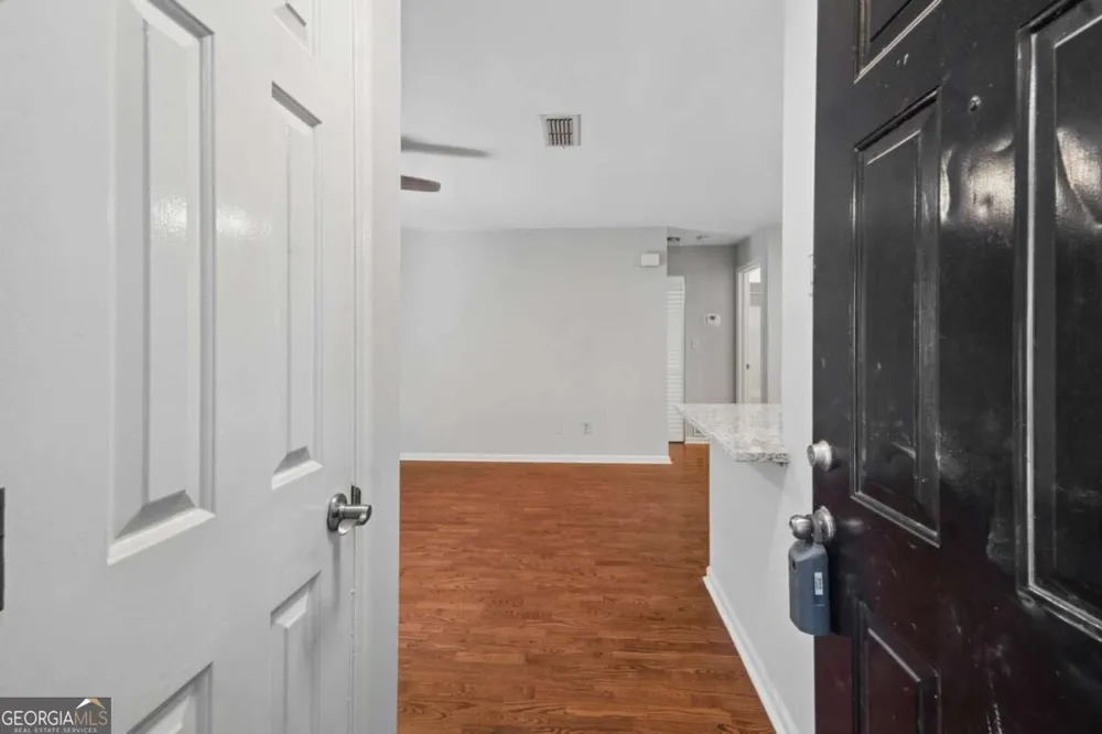 305 Granville CT Atlanta, GA 30328