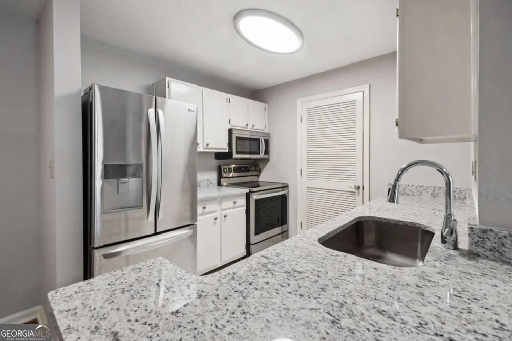 305 Granville CT Atlanta, GA 30328