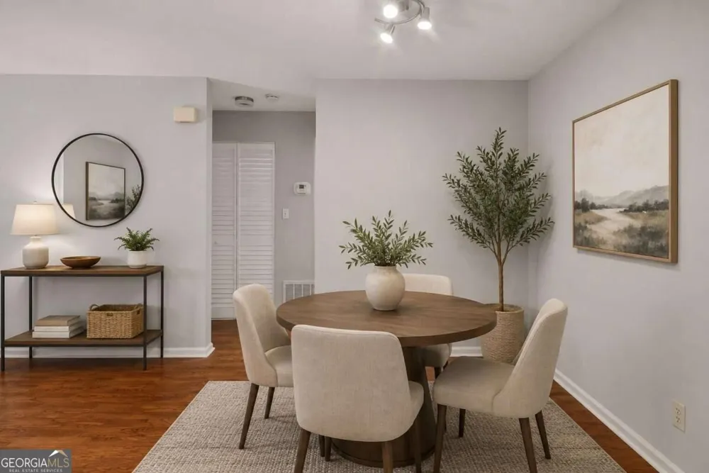 305 Granville CT Atlanta, GA 30328