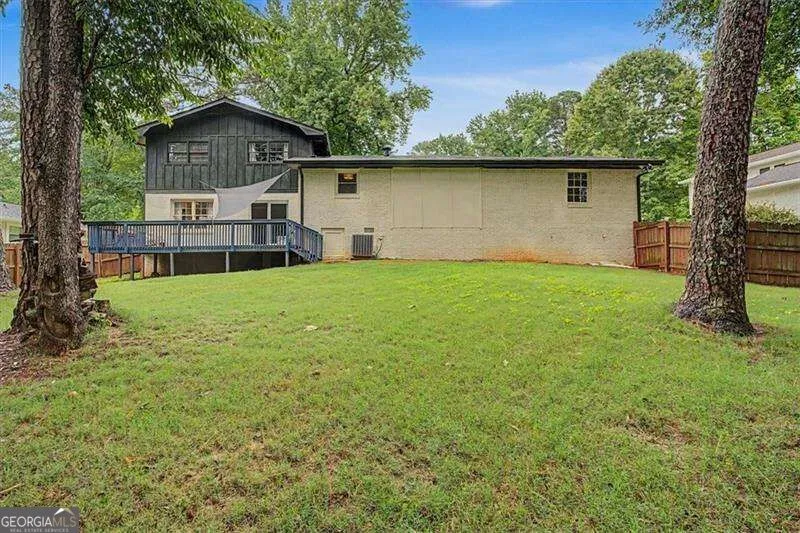 2204 Pine Point DR Lawrenceville, GA 30043