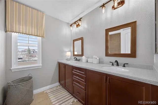 6726 S Quantock Way Aurora, CO 80016