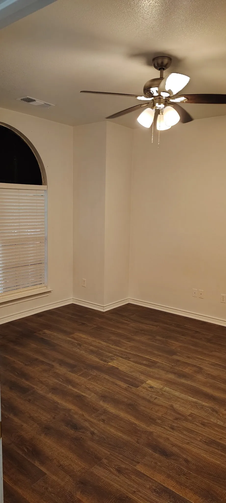 302 Mill Street #306 Savoy, TX 75479