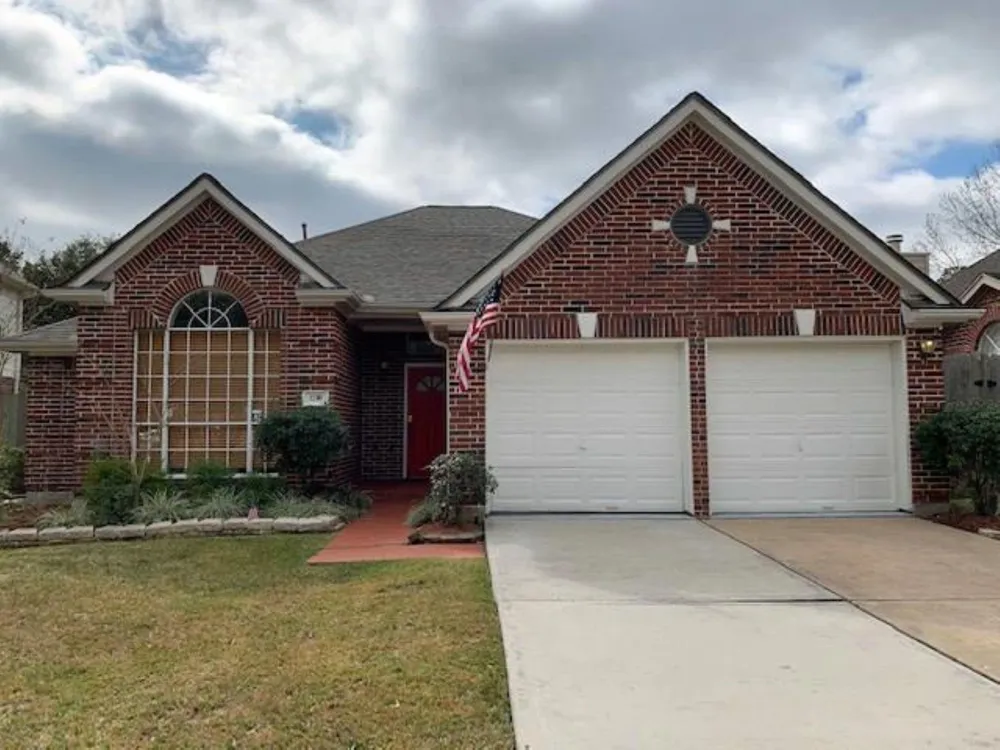 1710 Emerald Lake Court Houston, TX 77062