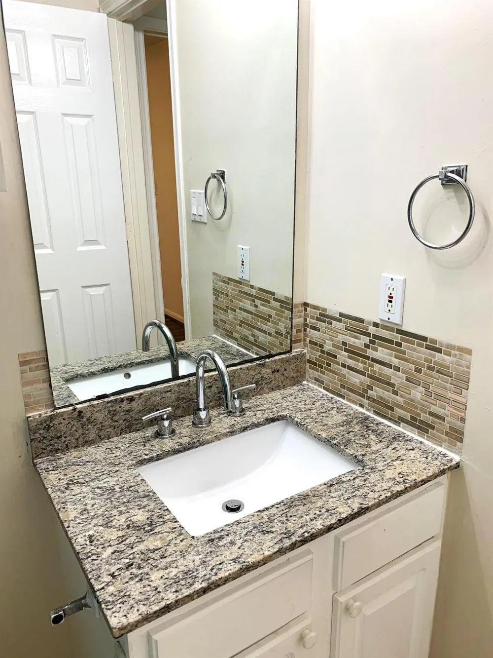 1710 Emerald Lake Court Houston, TX 77062