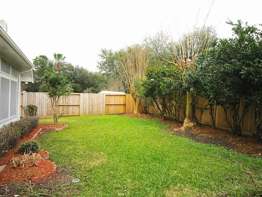 1710 Emerald Lake Court Houston, TX 77062