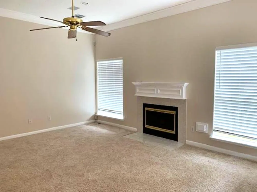 1710 Emerald Lake Court Houston, TX 77062