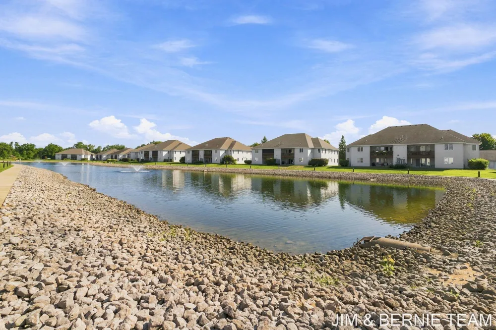 3042 W Crystal Waters Drive #6 Holland, MI 49424
