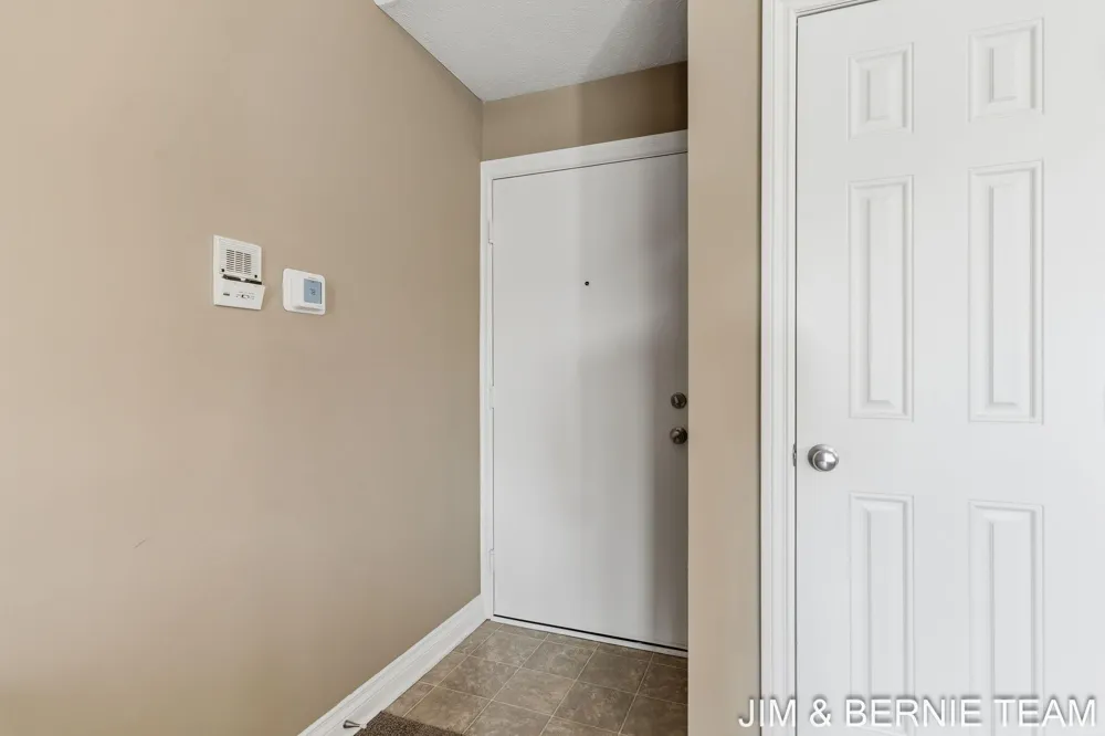 3042 W Crystal Waters Drive #6 Holland, MI 49424