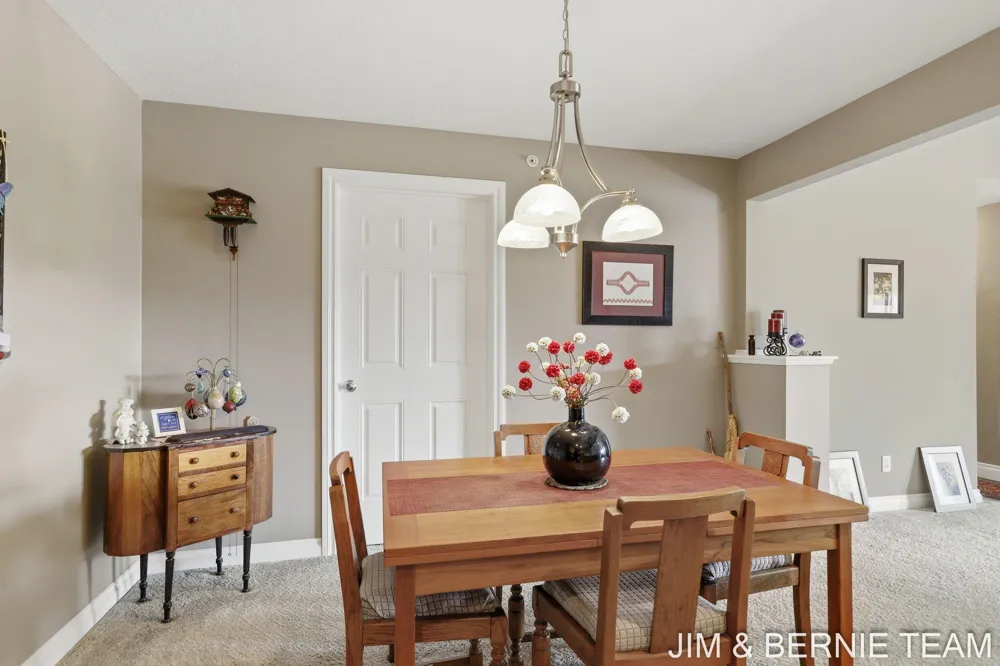 3042 W Crystal Waters Drive #6 Holland, MI 49424