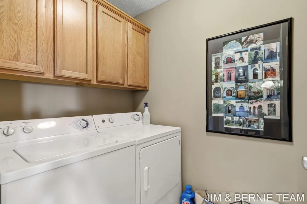 3042 W Crystal Waters Drive #6 Holland, MI 49424