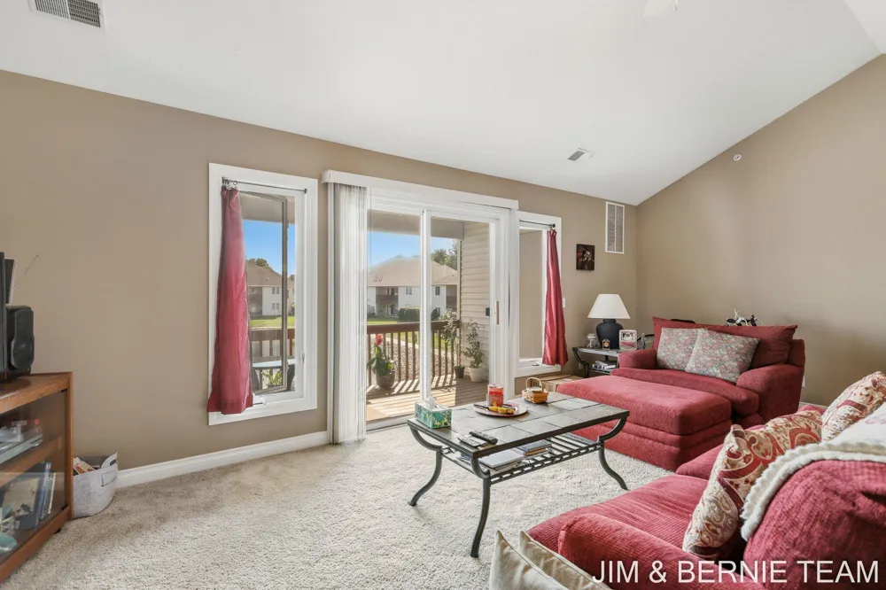 3042 W Crystal Waters Drive #6 Holland, MI 49424
