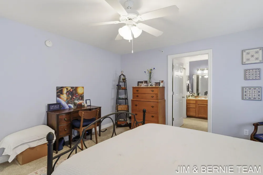 3042 W Crystal Waters Drive #6 Holland, MI 49424