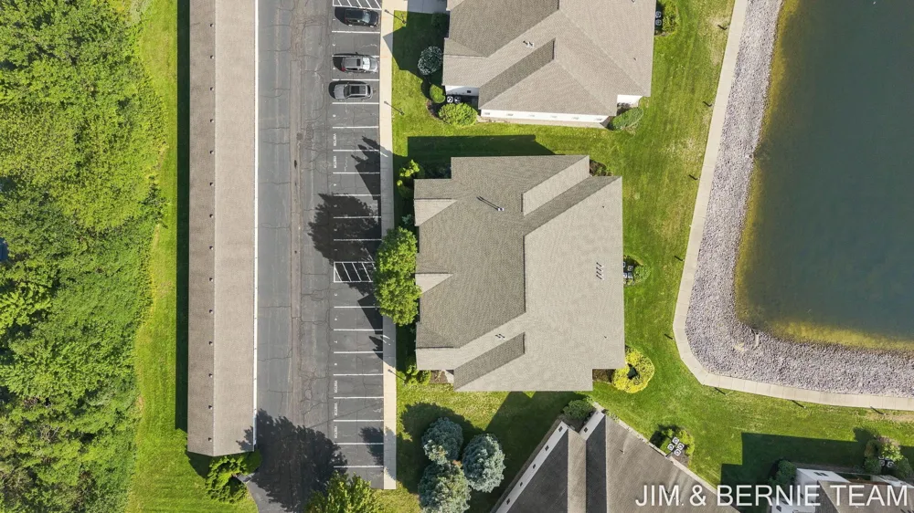 3042 W Crystal Waters Drive #6 Holland, MI 49424