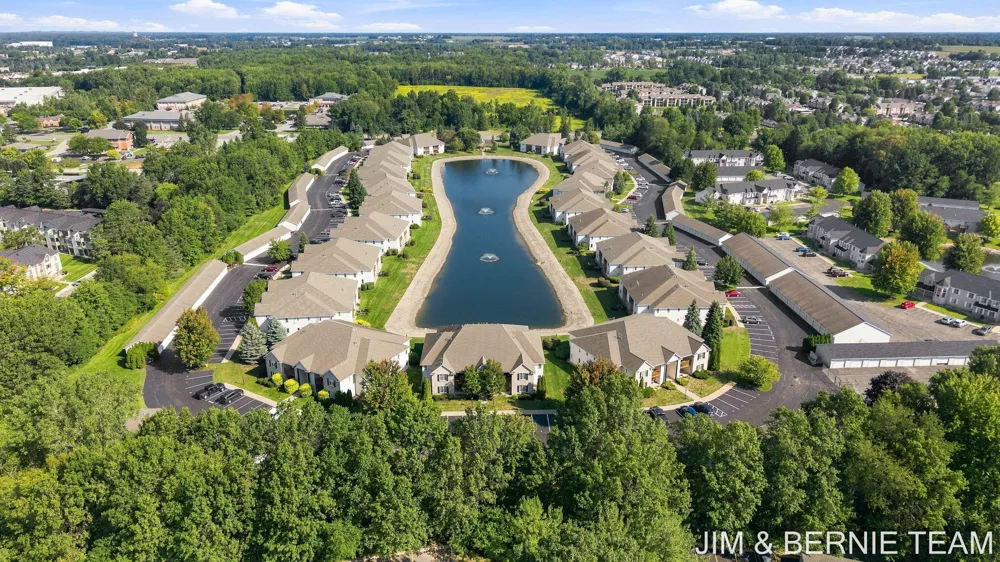 3042 W Crystal Waters Drive #6 Holland, MI 49424