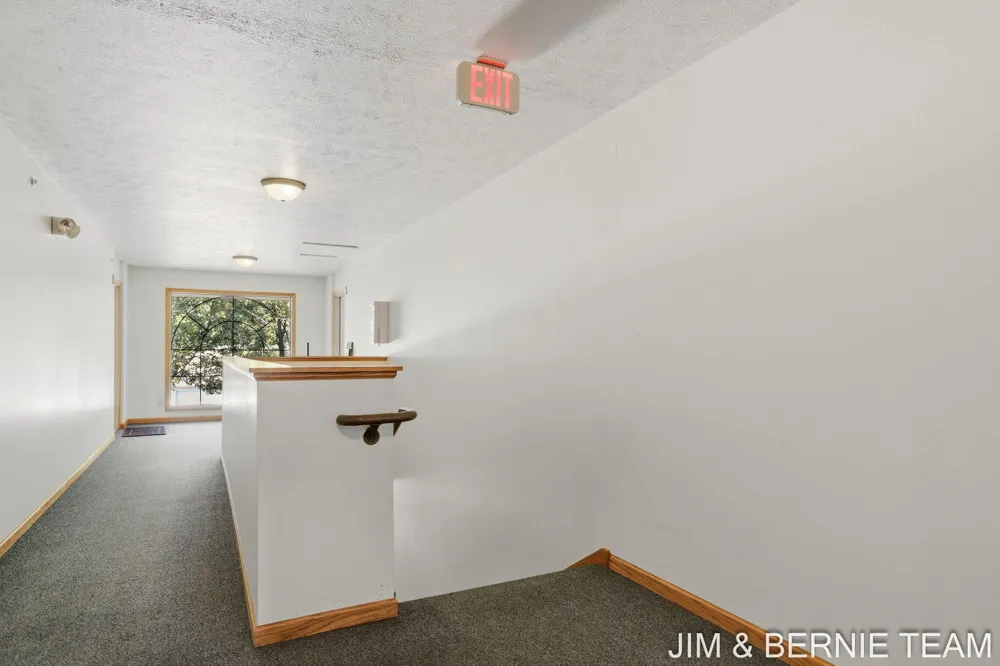 3042 W Crystal Waters Drive #6 Holland, MI 49424