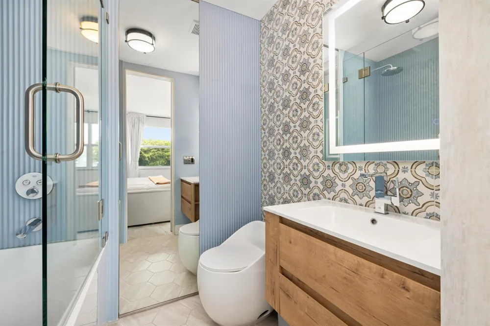 966 Jeffery Street Boca Raton, FL 33487