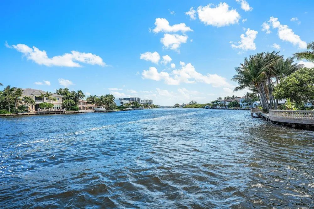 966 Jeffery Street Boca Raton, FL 33487
