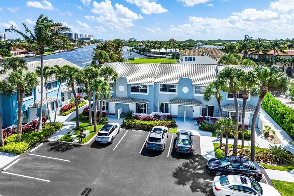 966 Jeffery Street Boca Raton, FL 33487