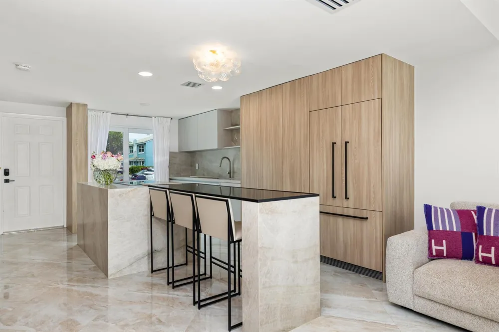 966 Jeffery Street Boca Raton, FL 33487
