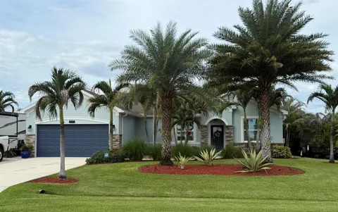 449 SW BRADSHAW CIRCLE