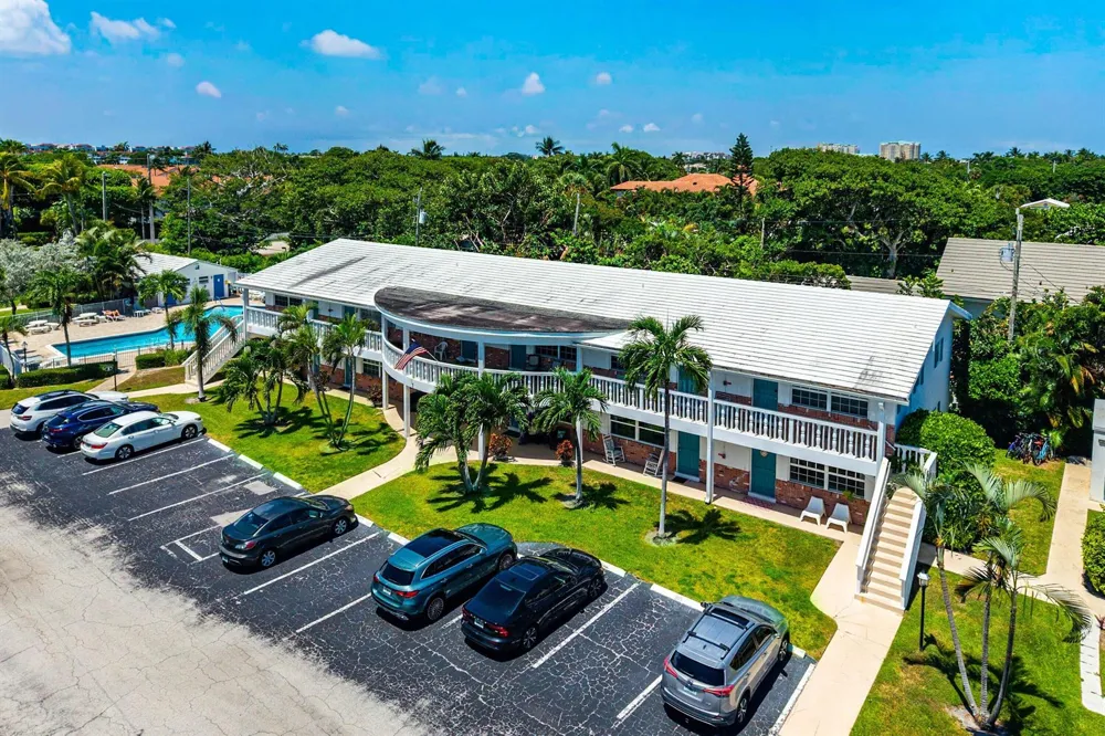 5505 Ocean Boulevard #3-106 Ocean Ridge, FL 33435