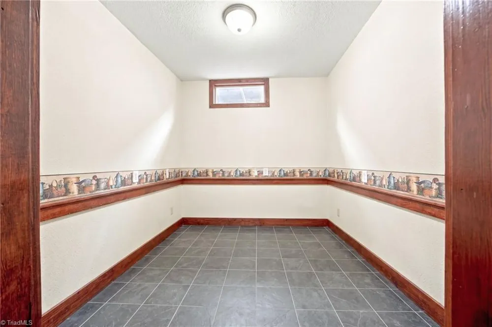 305 Heritage Circle Statesville, NC 28625