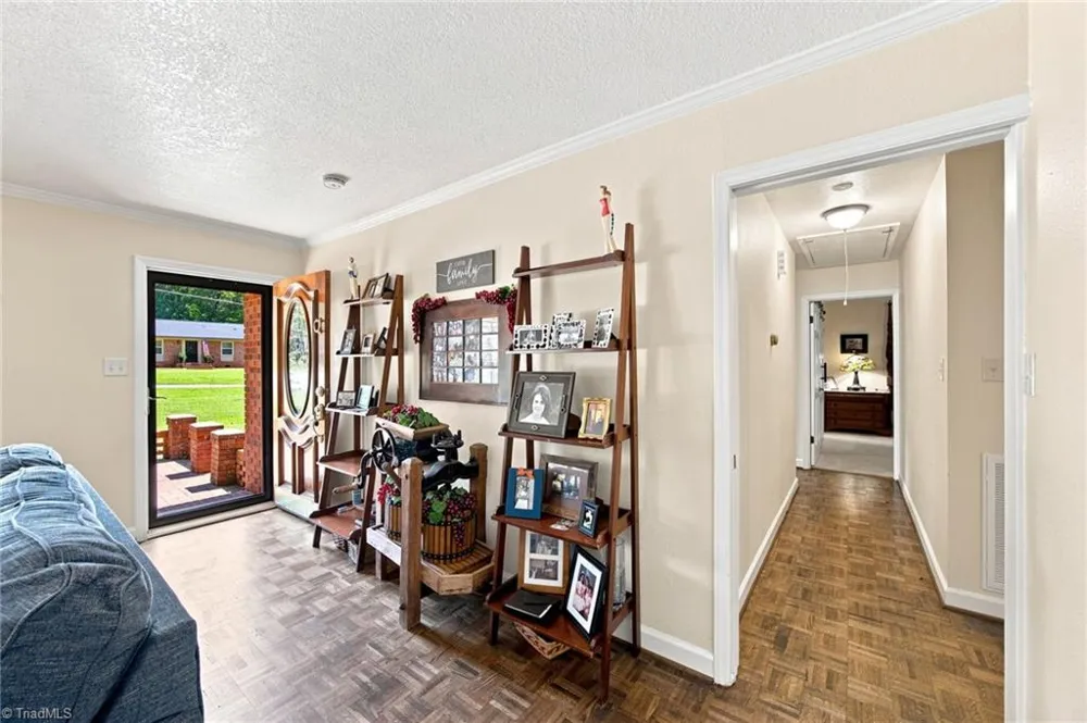 305 Heritage Circle Statesville, NC 28625