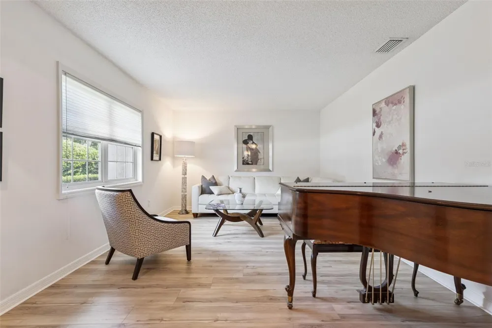 734 RIVERBEND BOULEVARD Longwood, FL 32779