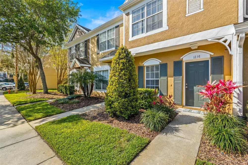 1237 KENNEWICK COURT Wesley Chapel, FL 33543