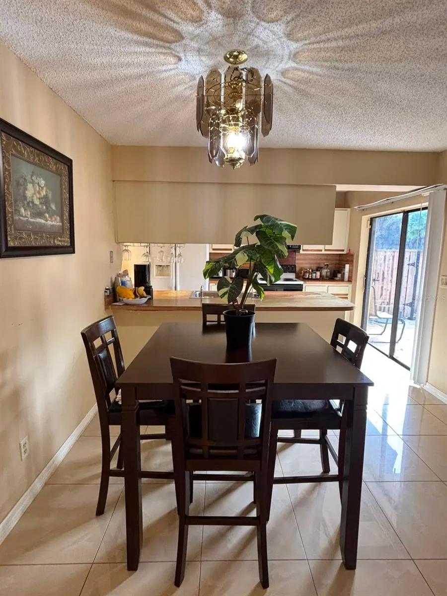 5277 CORAL COURT #625 Orlando, FL 32811