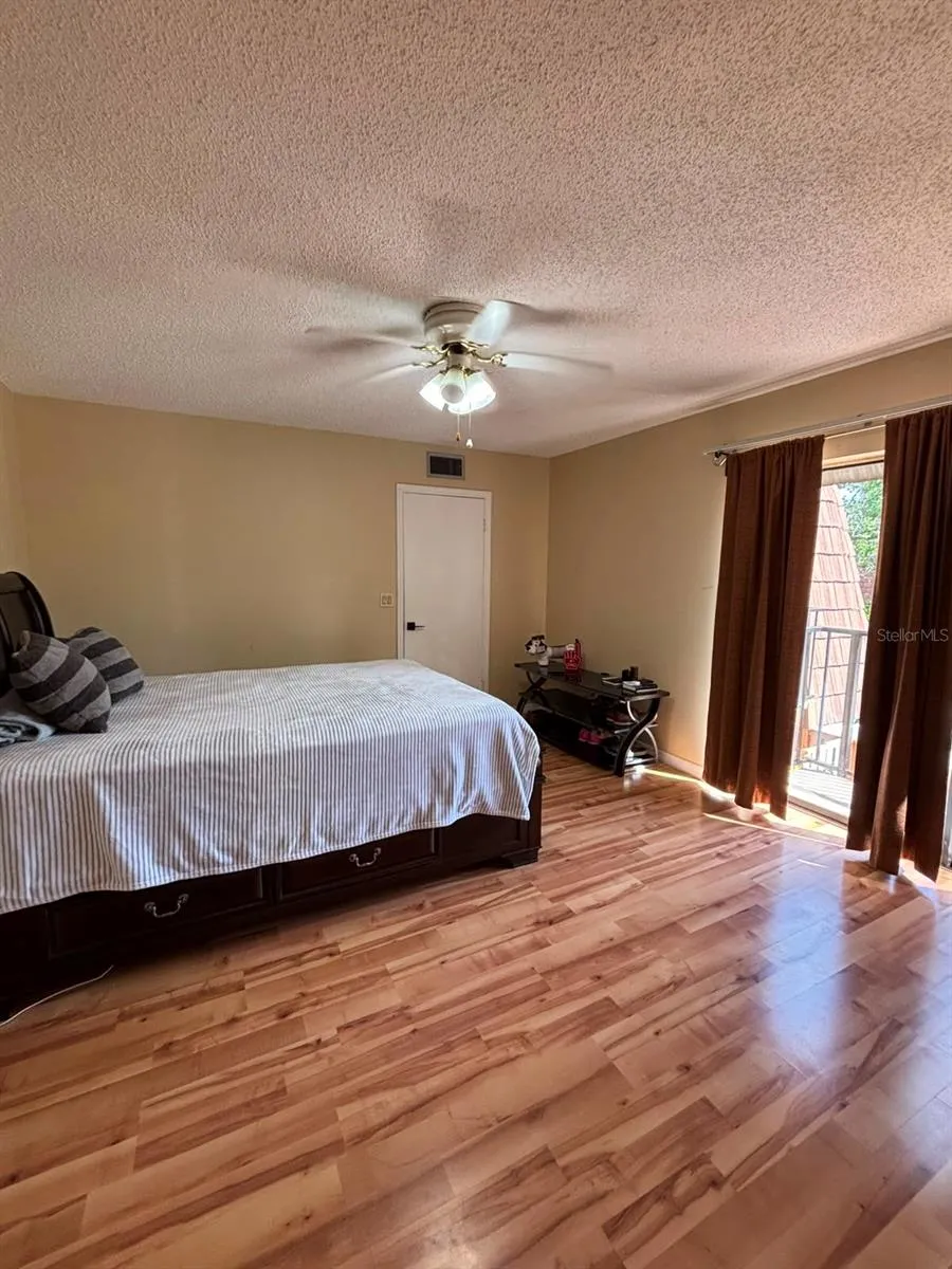 5277 CORAL COURT #625 Orlando, FL 32811
