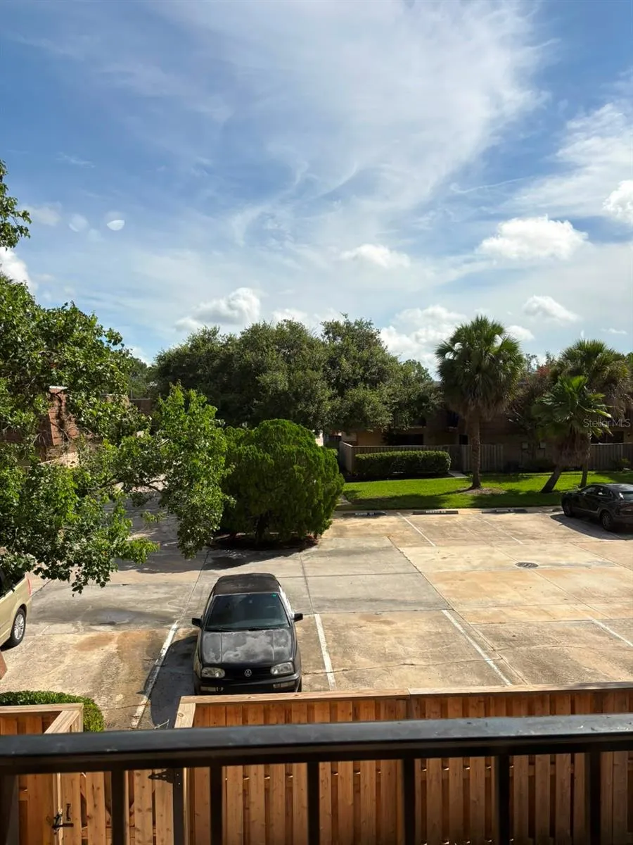 5277 CORAL COURT #625 Orlando, FL 32811