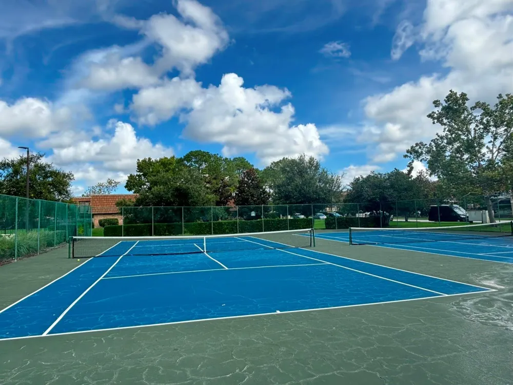 5277 CORAL COURT #625 Orlando, FL 32811