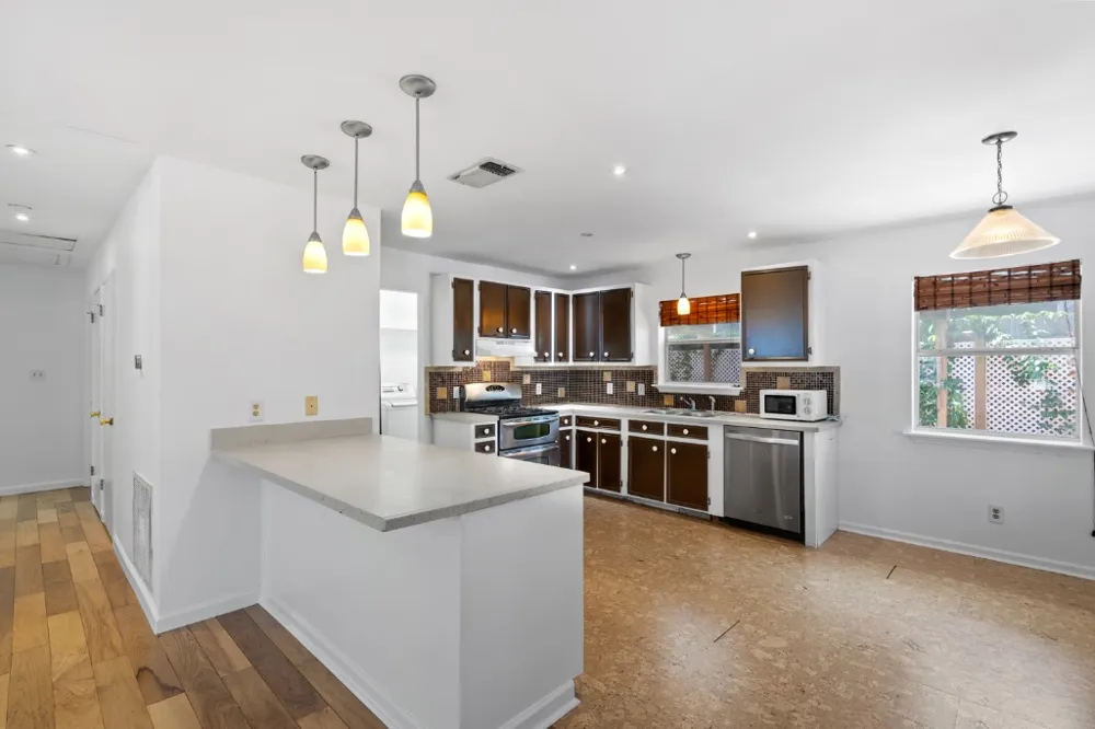 1211 Delano Street Austin, TX 78721