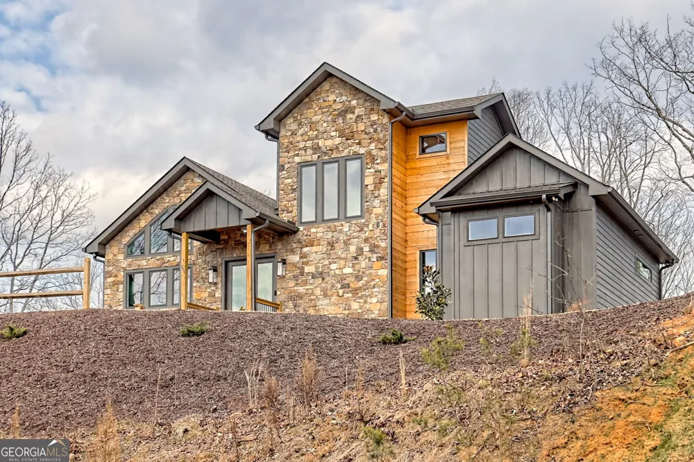 804 Settlers Ridge RD Ellijay, GA 30540