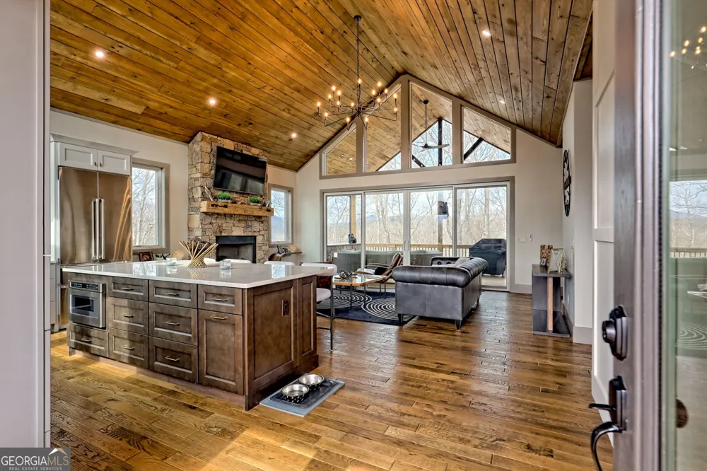 804 Settlers Ridge RD Ellijay, GA 30540